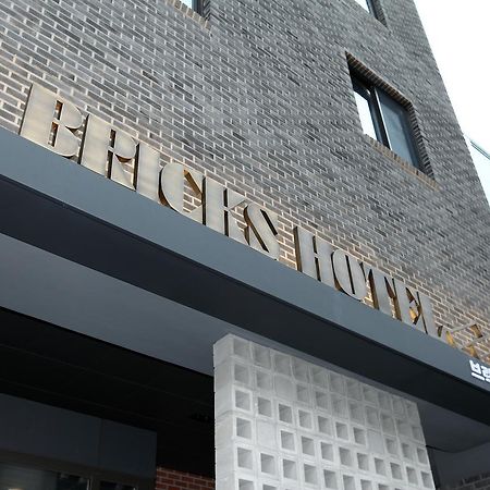 Bricks Hotel Seoul Exterior photo